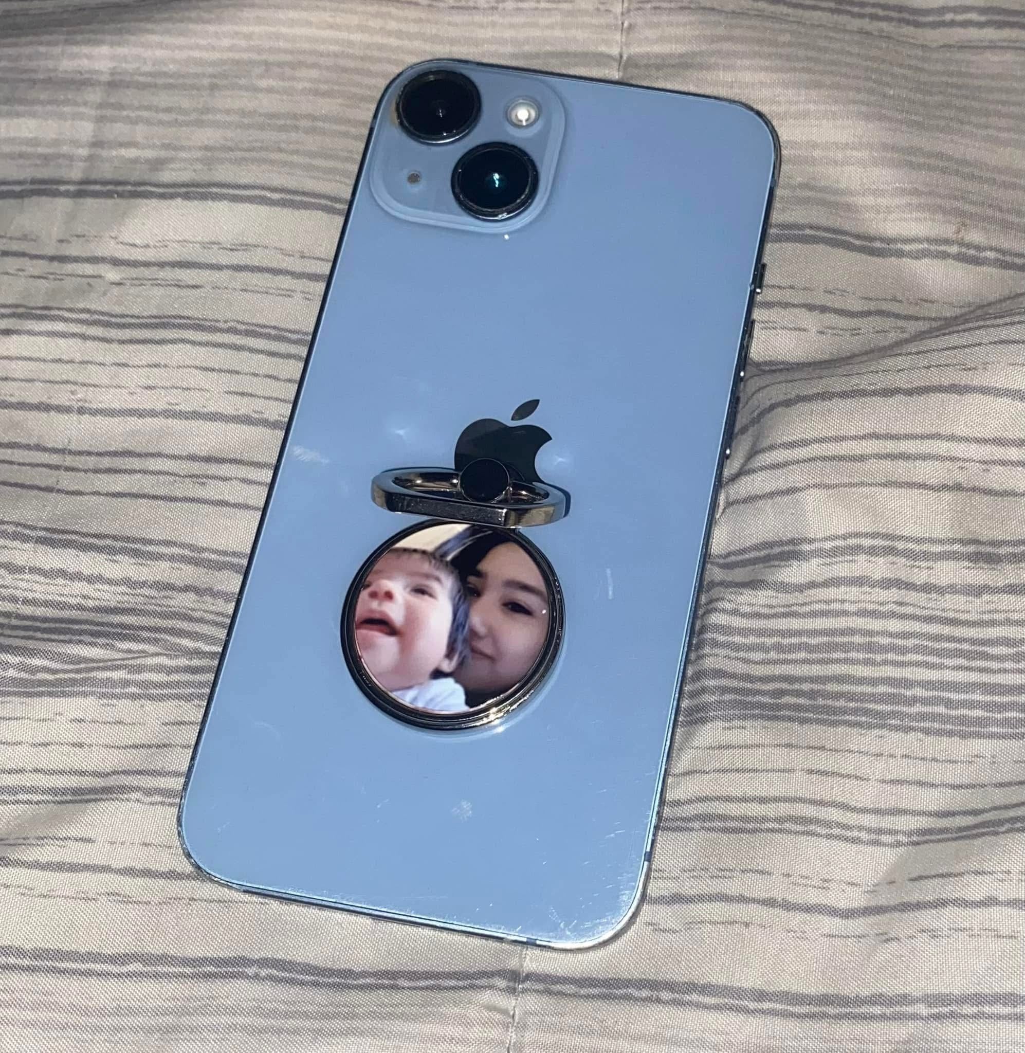 Custom pop socket/phone holder