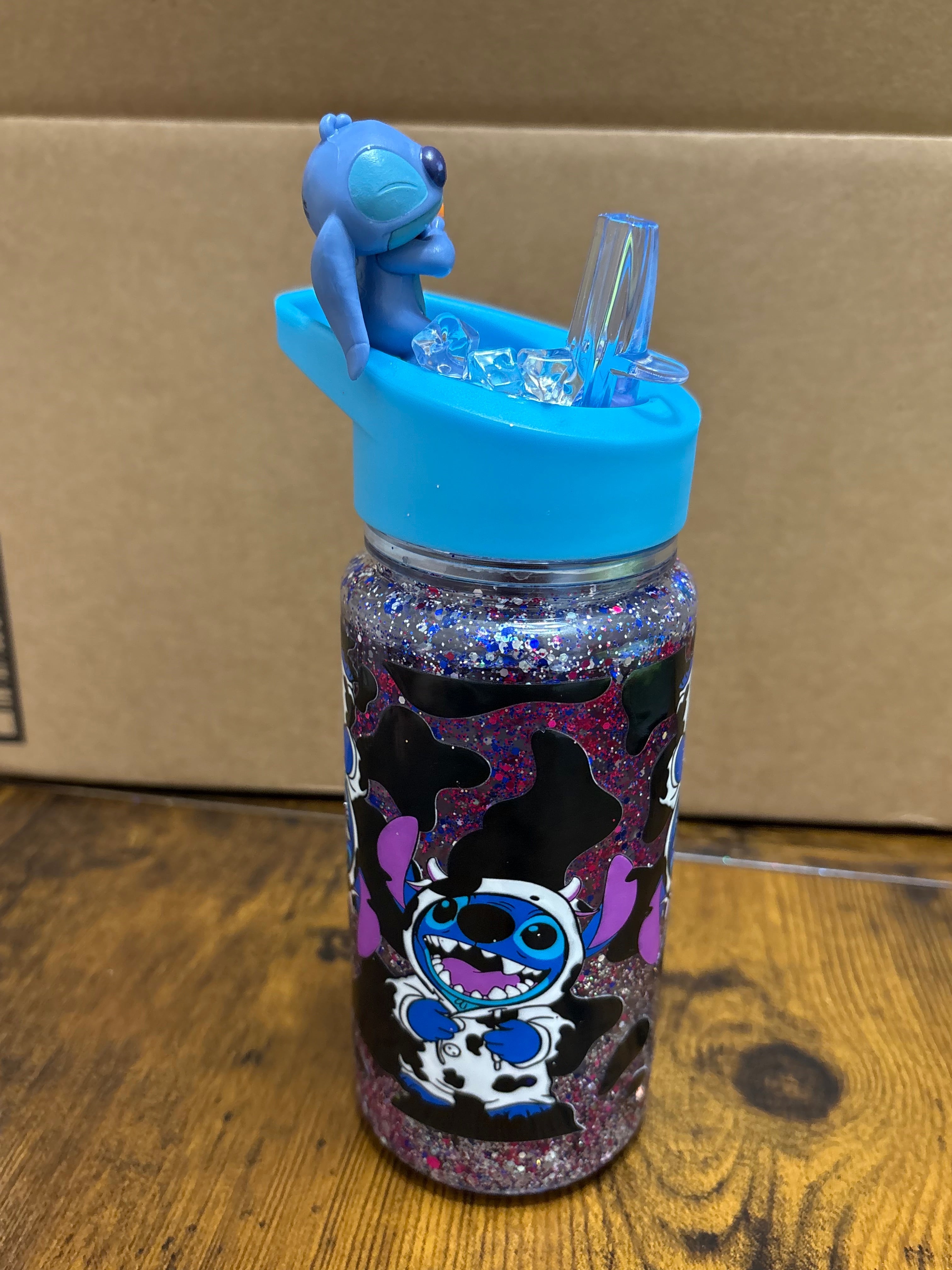 Figuring snow globe cup