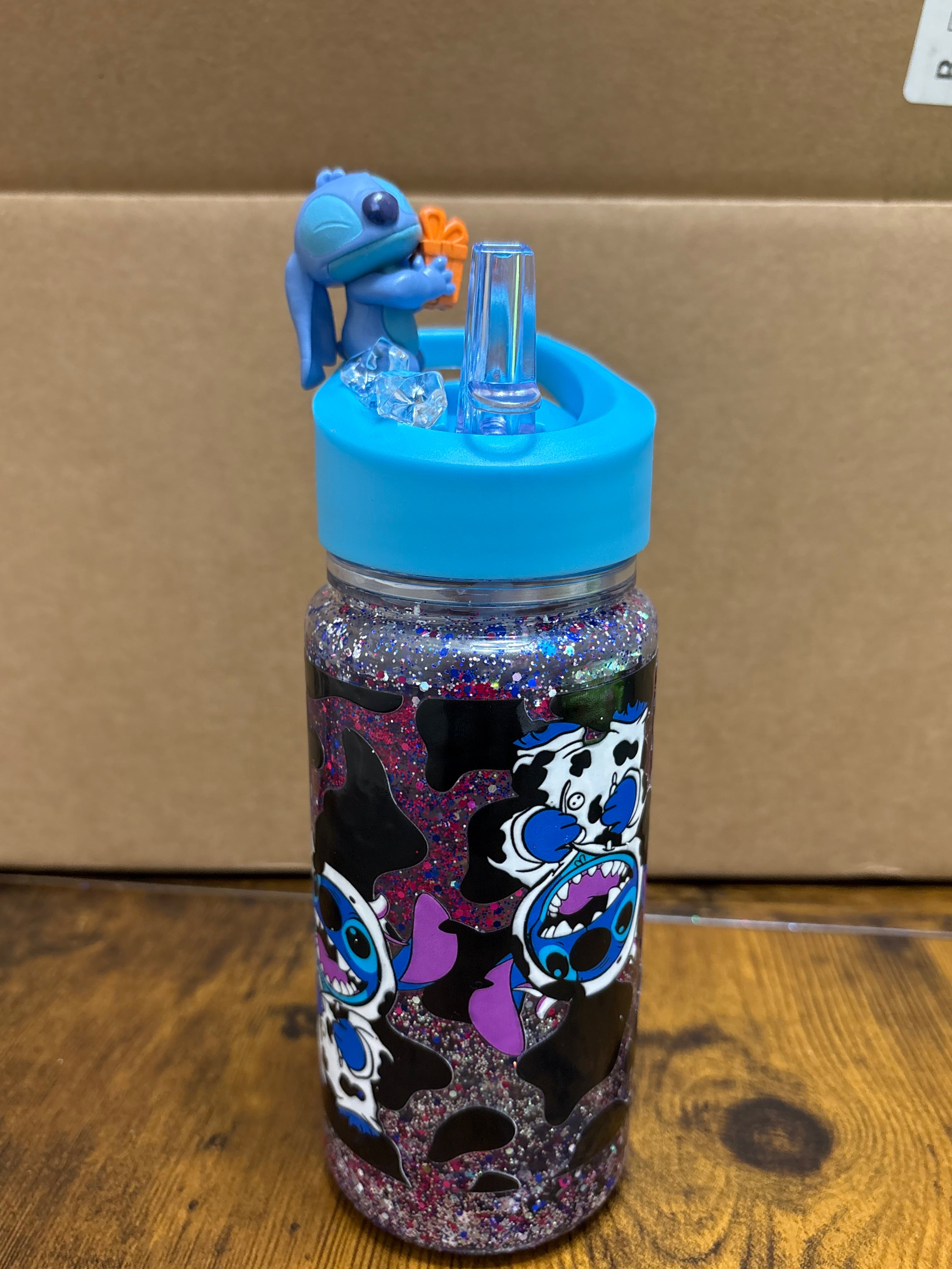 Figuring snow globe cup