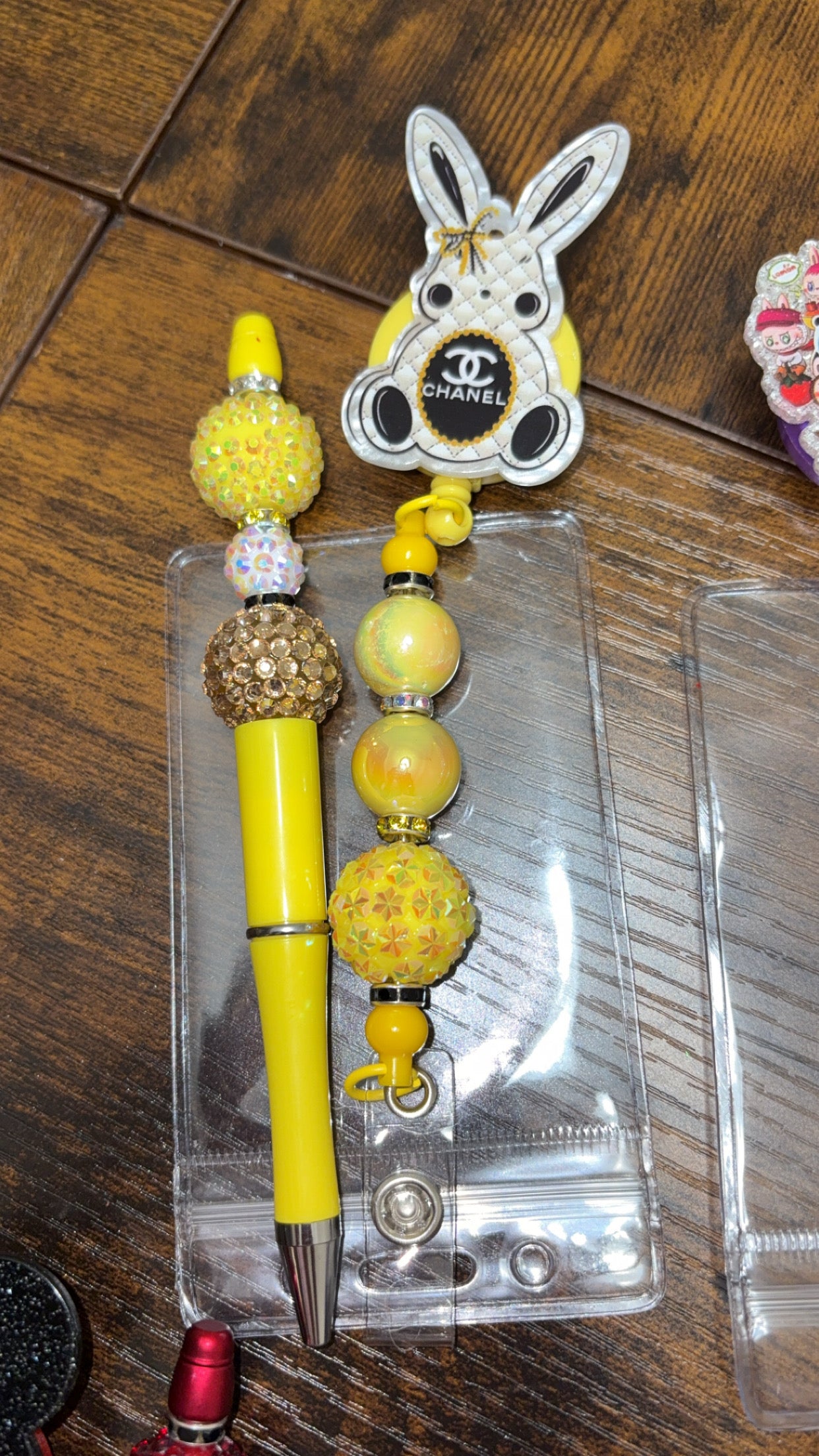 Acrylic Pens &’ Badges